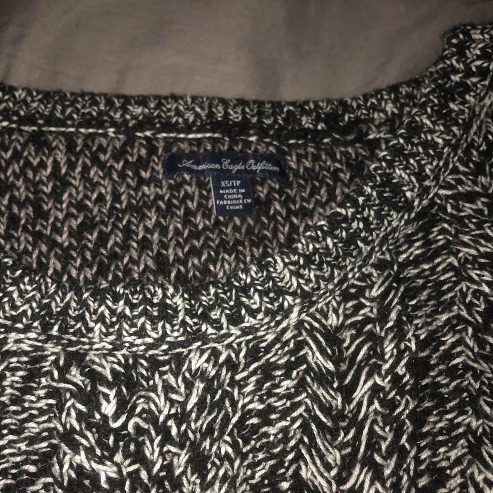 American Eagle sweater